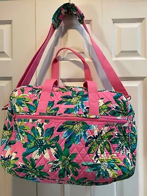 Vera Bradley Travel Duffle Bag Med Pink Floral Quilted W Strap • $15