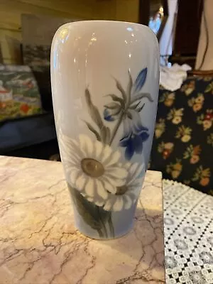 Royal Copenhagen Vase 2651/235 Daisy & Blue Bell Floral 7” Porcelain • $36