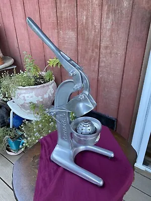 Vintage Artimetal Juicer Preowned • $59