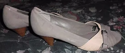 B. MAKOWSKY Pumps Shoes Sz 7M Women Evelyn Suede Leather Sage & Cream Peep Toe  • $18.99