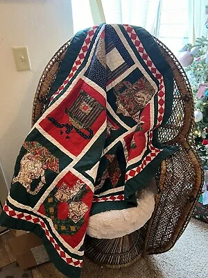 Vintage Christmas Quilt Handmade 54”x46” • $60