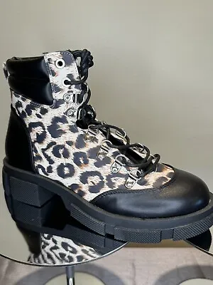 Mixx Shuz Women’s Leopard Lace Up Boots Size 7 • $28