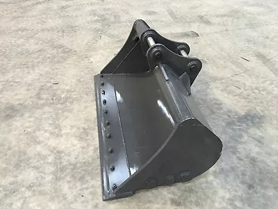 EXCAVATOR 3 TONNE MUD BUCKET 1200mm • $1580