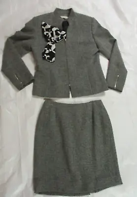 Amanda Smith Petites Size 2P Suit Set - Jacket/Skirt Gray/Black • $18