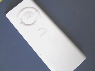 Apple Remote Model A1156 Fo IPod IMac Desktop Computers Mac Mini Macbook Pro  • $7.99