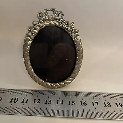 Vintage Oval Miniature Metal Silver Plated? Ornate Photo Frame 5.5x4.5cm Approx • £9.99