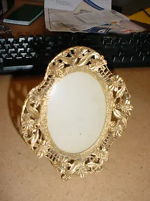 Vintage Matson Gold 3 X 4 Convex Oval Daisies Picture Frame • $75