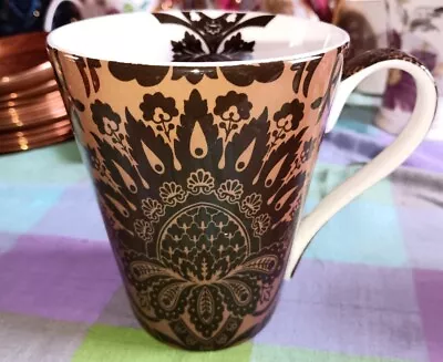 Victoria And Albert VA Brown Mug • £5