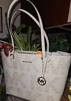 MICHAEL KORS Jet Set  Medium CARRYALL TOTE GRAPHIC LOGO VANILLA/CREAM NWT $298 • $139.99