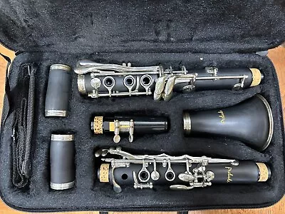 Conn-Selmer Prelude CL711 BB Clarinet - Black • $130