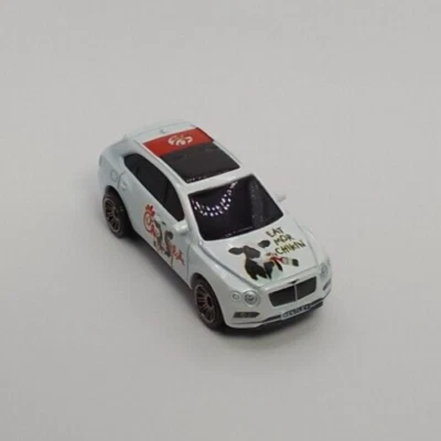 $8.99 • Buy 1/64 Matchbox: '18 Bentley Bentayga - Chick Fil A - Custom
