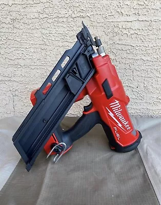 New Milwaukee M18 FUEL 30 Degree Framing Nailer - Red (2745-20) • $279.99