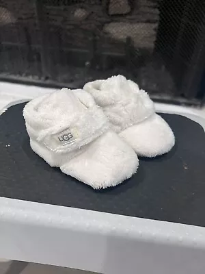 UGG White Bixbee Infant Bootie Sized US 02-03 • $19.97