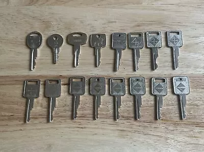 Vintage Truck Keys Mack Peterbilt Freightliner International • $20