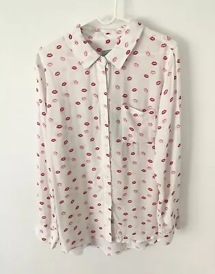 Rails Women’s Rocsi “Kiss Me” White Pink Button  Up Shirt Top M Chase Lips NWT • $44.95