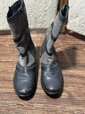 Women's NAOT Black Gray Patchwork Mid Calf Wedge Boots Size 40 Some Scuffing !!! • $24