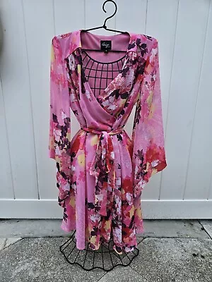 Beige By Eci Size 6 Fuchsia Floral Dress. Polyester.  Free Shipping • $16.99