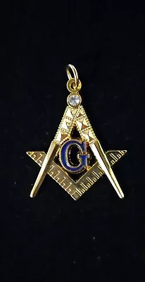 Masonic Pendant Gold • $8