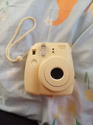 Fujifilm Instax Mini 8 Instant Film Camera • £10
