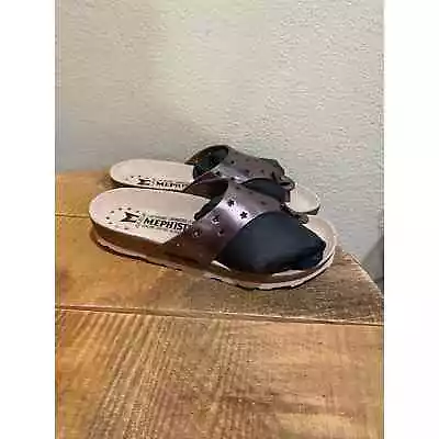 Mephisto Star Perforated Bronze Nikie Star Leather Thong Sandals Size 35 (5) • $59