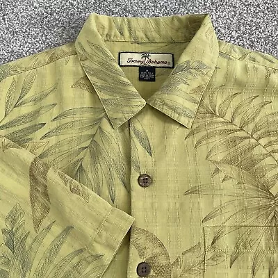 Tommy Bahama Mens Silk Camp Shirt Green Hawaiian Print Relaxed Fit Size Medium • $19.99