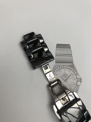 £5 • Buy [Links + Pins] For Gents Armani Chronograph Black Ceramic Watch 18mm