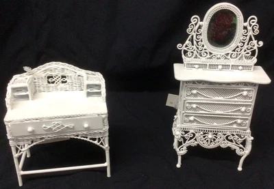 $12.35 • Buy White Miniature Wicker Metal Vanity And Desk Doll House Furniture