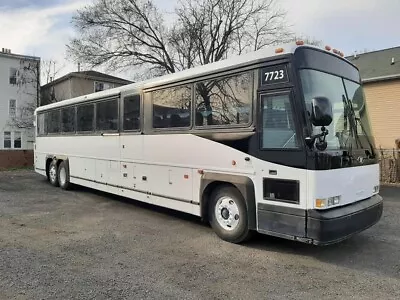 2005 MCI D4500 Coach Bus • $22500
