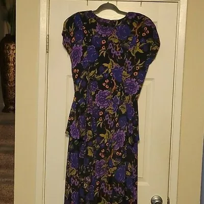 Vintage Phoebe Floral Dress Size 8 • $35