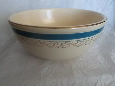 Vintage Homer Laughlin Mixing Bowl With Gold Trim • $9.99