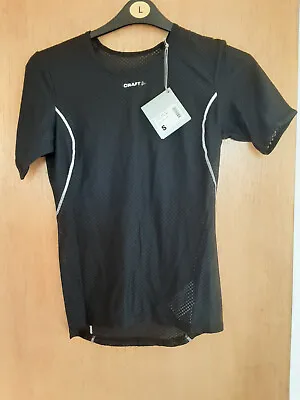 BNWT Men's Black Craft Superlight Mesh Running/cycling Mesh T-Shirt.  Small. • £26