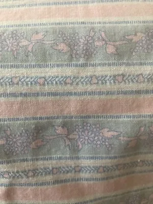 $7.95 • Buy 1 Yd Vtg Pink White Chambray Blue 56”W Small Flowers Hearts Cot Fabric