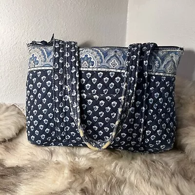 Vera Bradley Zip Tote - Retired Nantucket Navy Print • $5.06