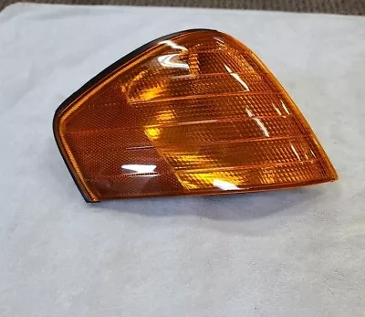 Mercedes R129 SL ORANGE Front RIGHT Blinker Turn Signal Light 1305231911 • $155