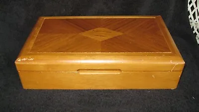 VINTAGE 1980's MEN'S WOODEN DRESSER TRINKET BOX WITH LIFT OUT TRAY • $14.88