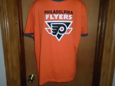 Philadelphia Flyers Men's NHL Vintage Hockey Weathered T Shirt XL NWT • $22