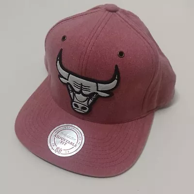 Mitchell Ness Chicago Bulls NBA Cap Hat. Snapback Adjustable. Flat Brim. Red Hat • $22.95