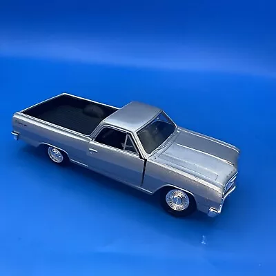 Maisto 1965 Chevy El Camino 1:24 Scale Diecast Model Car Silver Vintage • $25