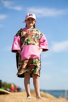 Kids ECO Recycled Changing Robe Poncho Camo • £14.95