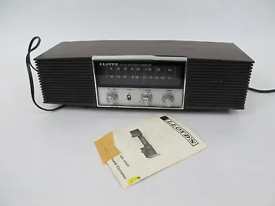 $19.99 • Buy Vintage Lloyd’s AM-FM Solid State 2-Speaker RR-6561 Radio
