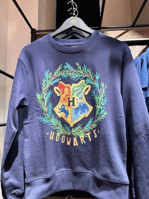 $129.99 • Buy Harry Potter Hogwarts Crest Houses Christmas Nordic Noel Crew Pullover Sweater