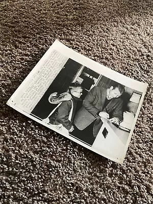 Mickey Mantle Original Wire Photo ￼ • $19.99