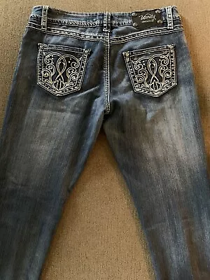 Very Nice ~Vanity Skinny 28x27 Stretch Embroidered Jeans Thick Stitch • $6.99
