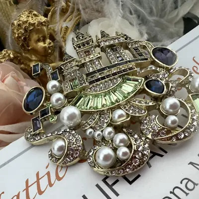 $12 • Buy Heidi Daus Brooch Cinderella Enchanted Castle Crystal Pin Vintage Brooch