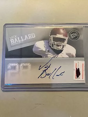 A11225 - 2012 Press Pass Autographs Silver #PPSVB2 Vick Ballard • $3.95