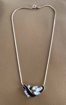£20 • Buy Beautiful Vintage Gold Tone Crystal & Black Enamel Necklace Signed By Trifari