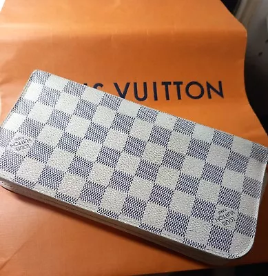 Louis Vuitton Blue Checker Zippy Wallet • £214.91