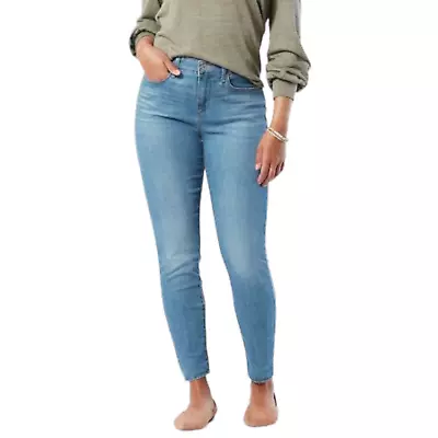 Signature By Levi Strauss & CoModern Mid-Rise Skinny Jean Sunset Pier NWT • $23.79