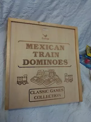 Cardinal Classic Collection Mexican Train Dominoes Train Marker Wood Box Complet • $17