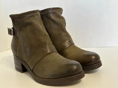 Womens Miz Mooz Green Leather Zip Up Buckle Strap Ankle Booties Boots 39 8.5-9 • $64.99